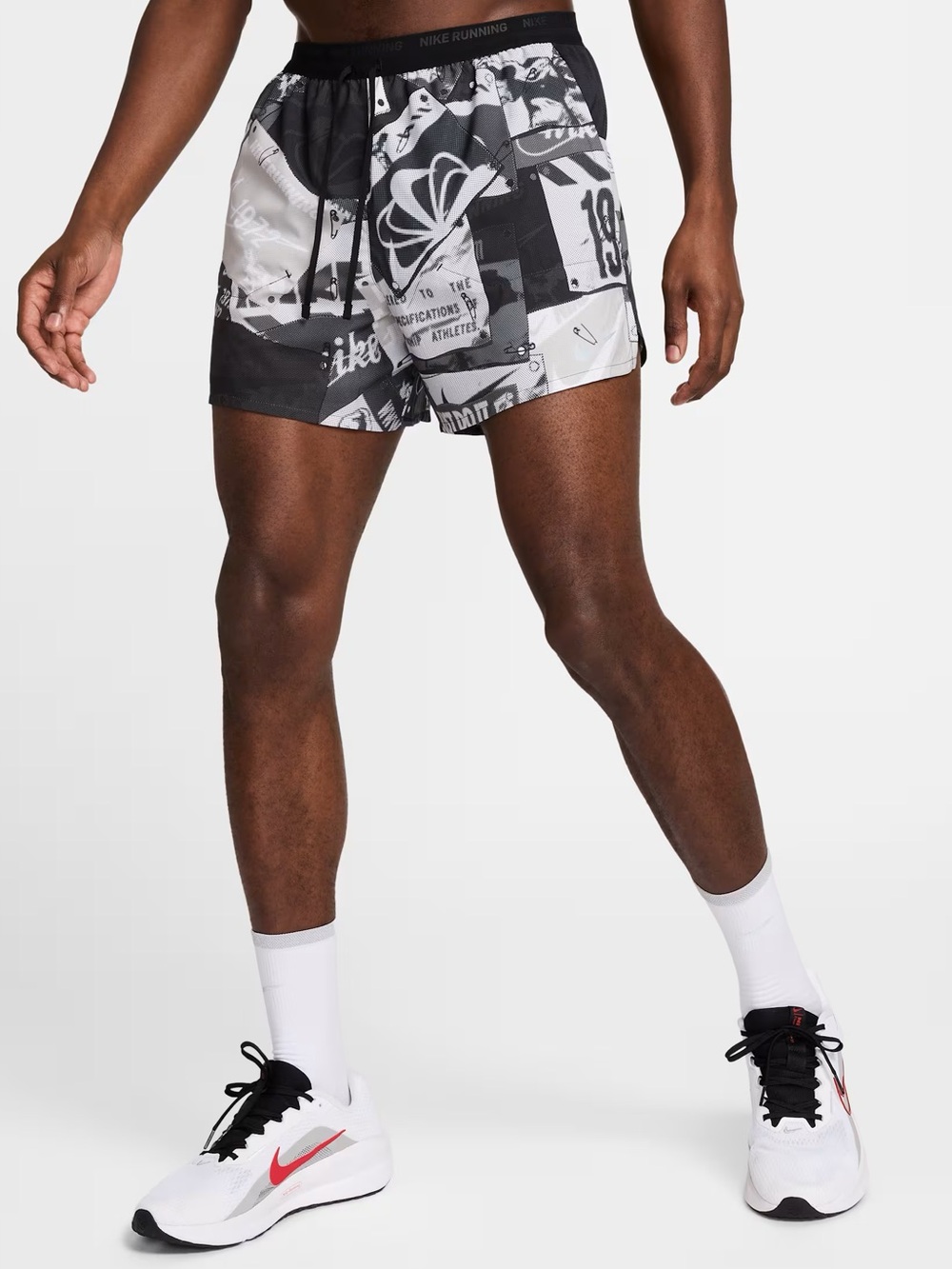 Nike Stride Run Energy shorts Off-Noir/Black/Black with white graphic panels